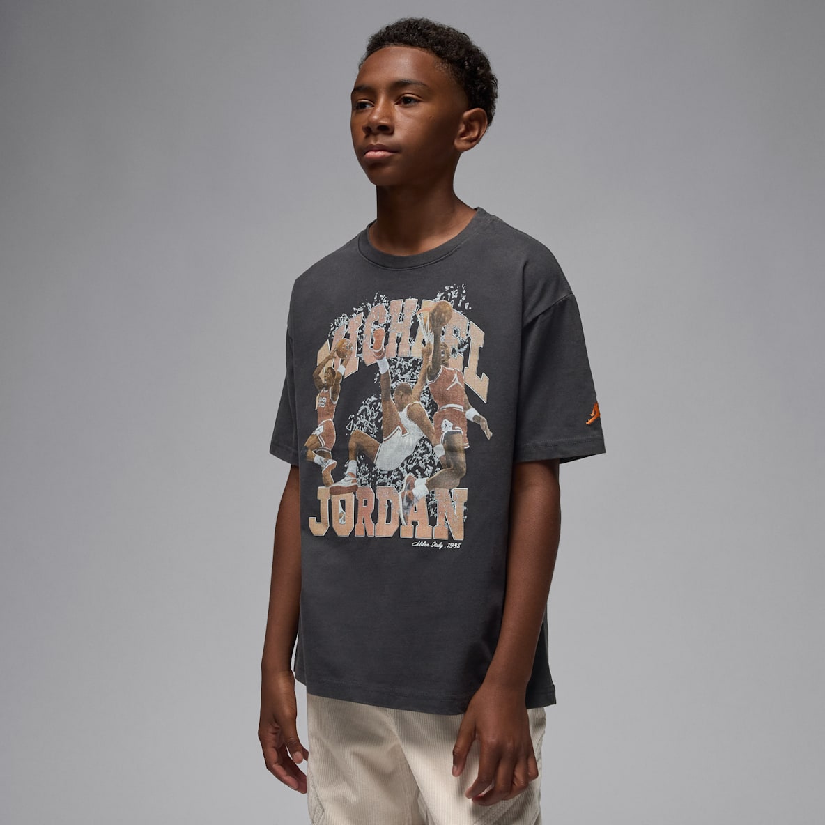 NIKE公式】 ジョーダン グラフィックTシャツ【ナイキ公式通販】